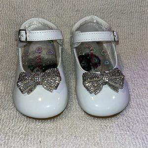 Girls Patent Leather Dress Shoes- Size 5